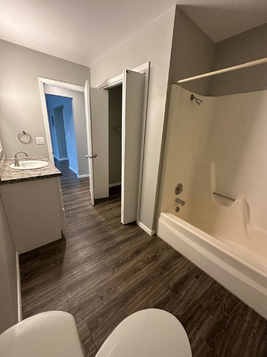 Apartment for rent at 1124 11 St NW #4, Minot, ND 58703
