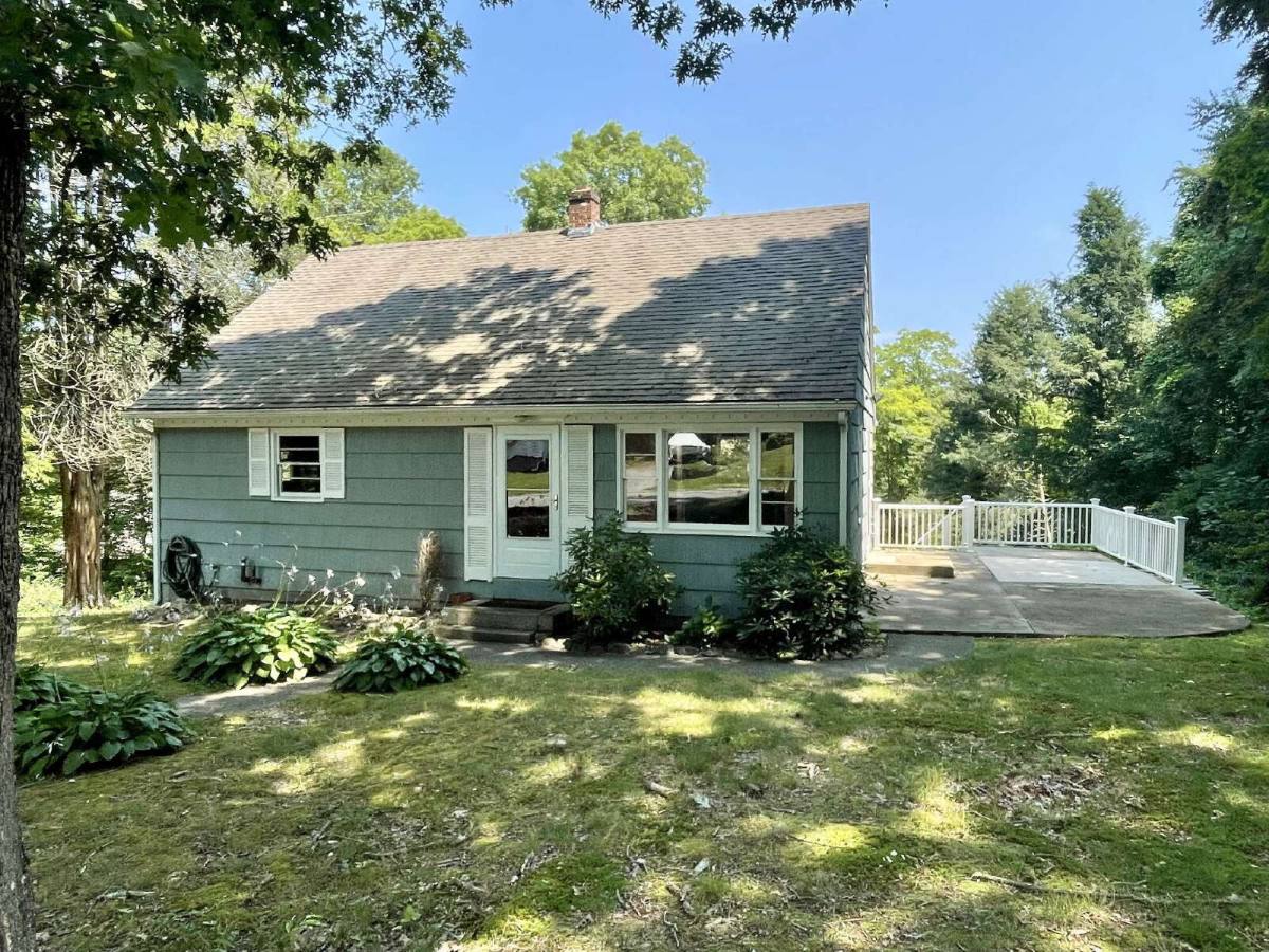 House for rent at 46 Watrous Ave, Mystic, CT 06355