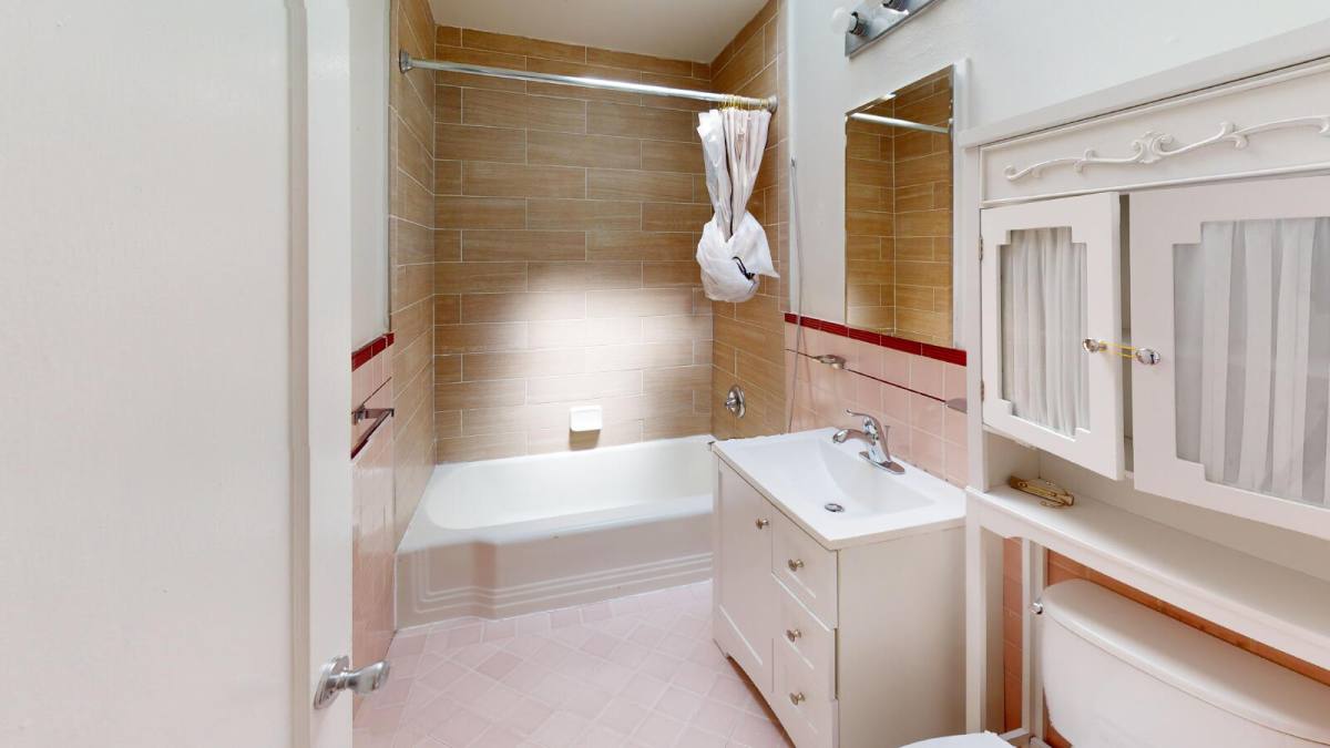 Apartment for rent at 3421 Anza St #5, San Francisco, CA 94121