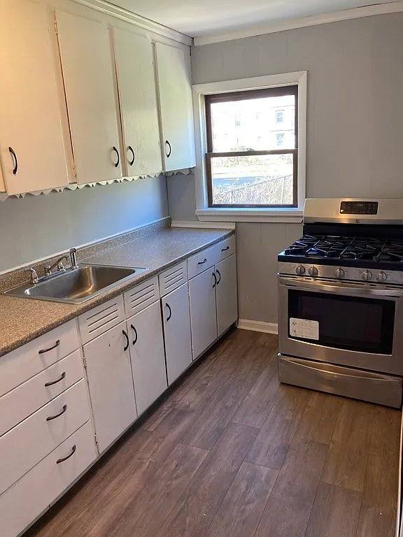 Apartment for rent at 227 Brightman St #1, Fall River, MA 02720