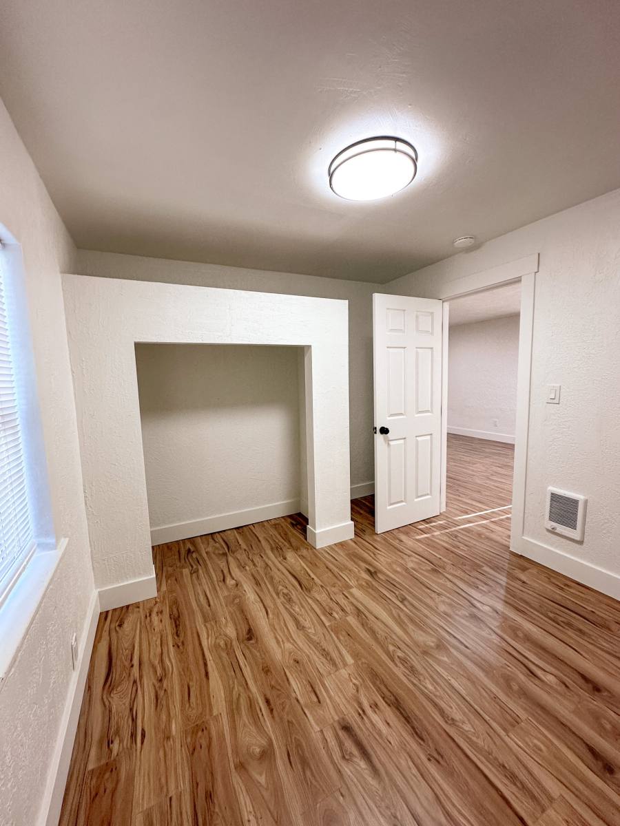 House for rent at 617 California Ave, South Bend, WA 98586
