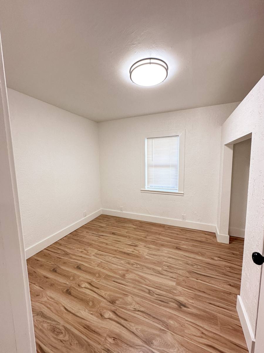 House for rent at 617 California Ave, South Bend, WA 98586
