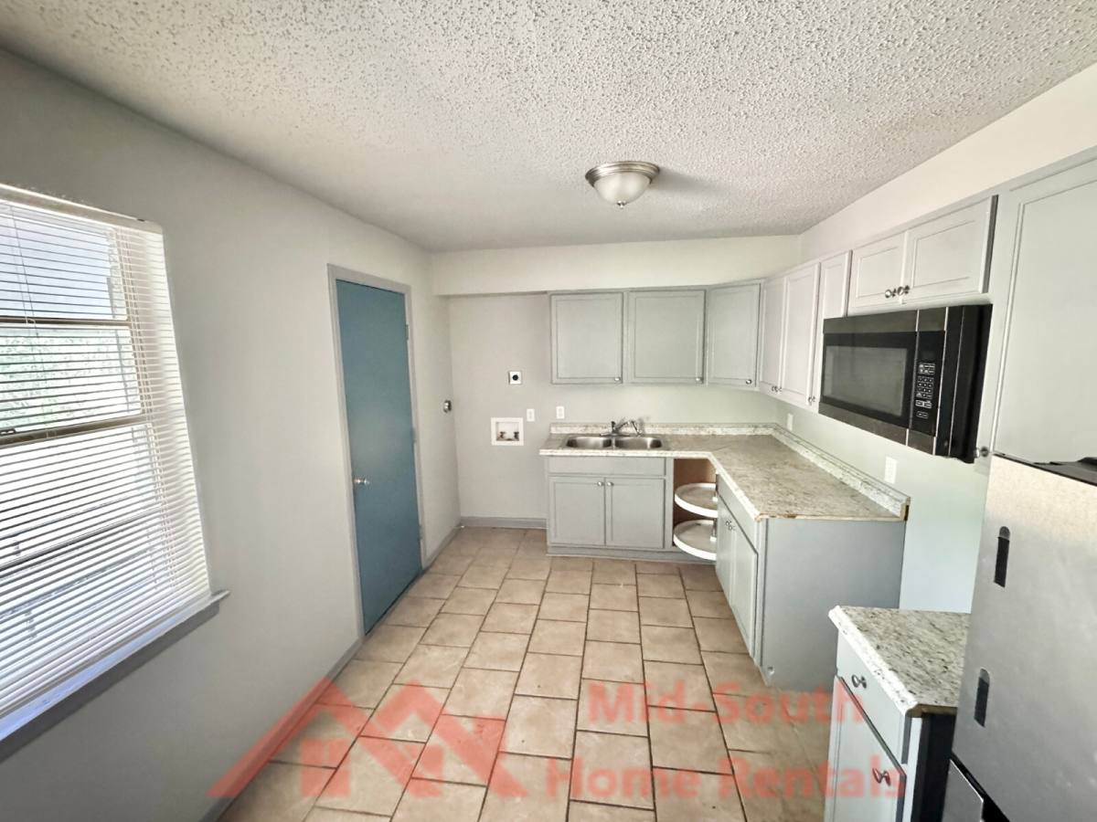 Apartment for rent at 487 Williams Ave #4, Memphis, TN 38126