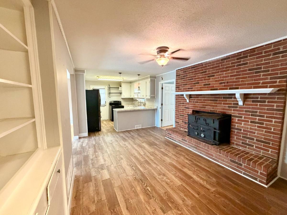 House for rent at 1727 Sandra Dr, Columbia, SC 29209