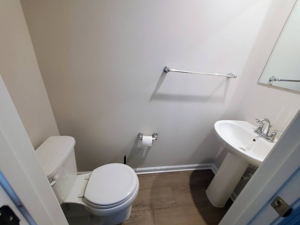 Townhouse for rent at 31 Roundstone Run, Swedesboro, NJ 08085