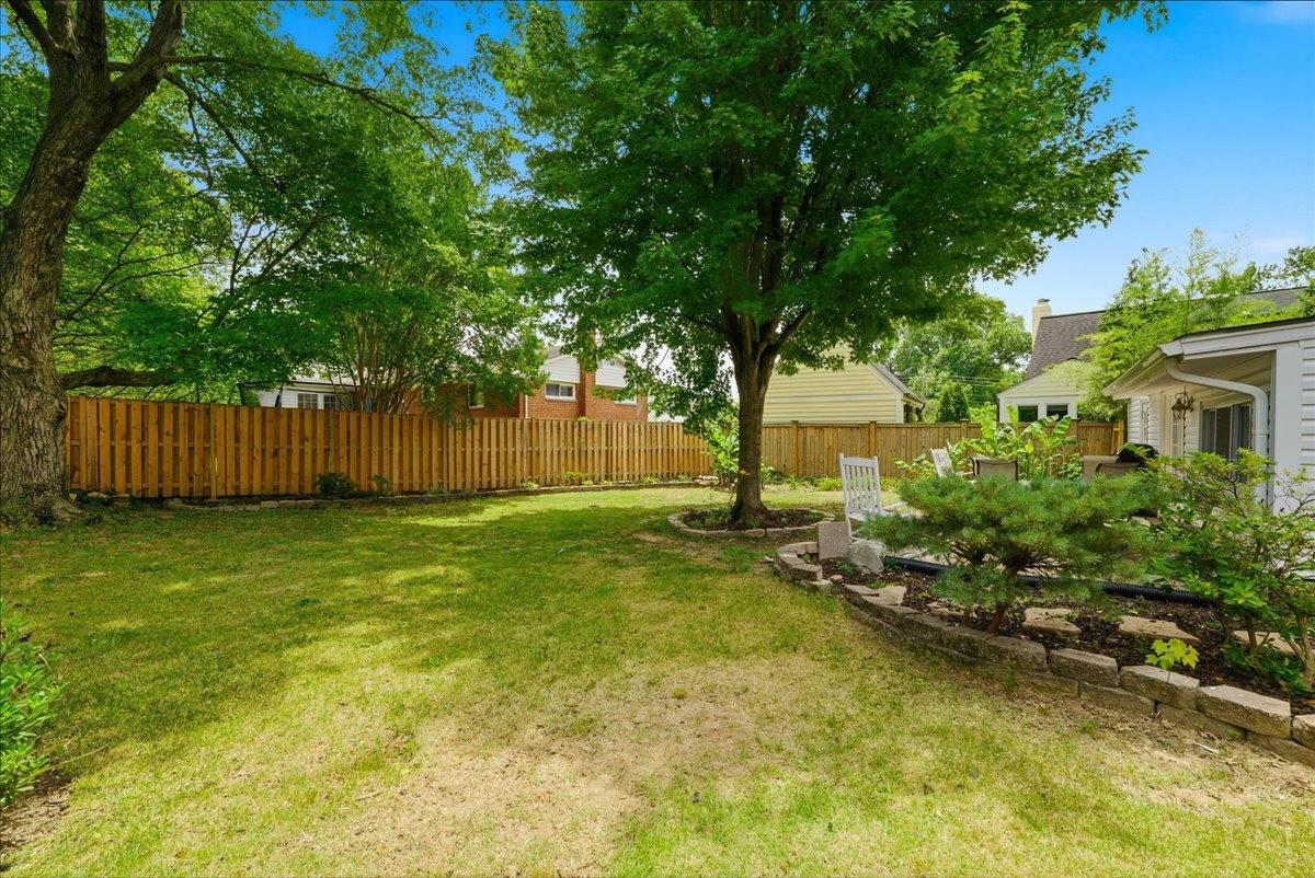 House for rent at 709 N Pryor St, Alexandria, VA 22304