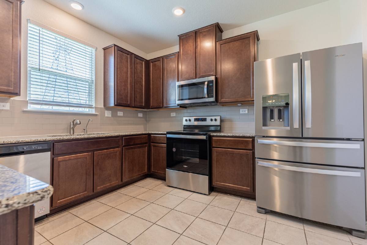 House for rent at 4660 Via Sonoma Trail, Converse, TX 78109