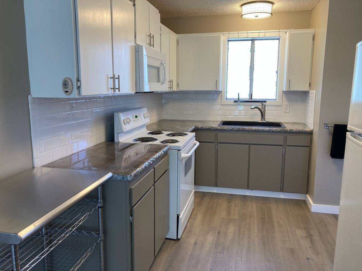 Apartment for rent at 990 S 11th St #1, Coos Bay, OR 97420