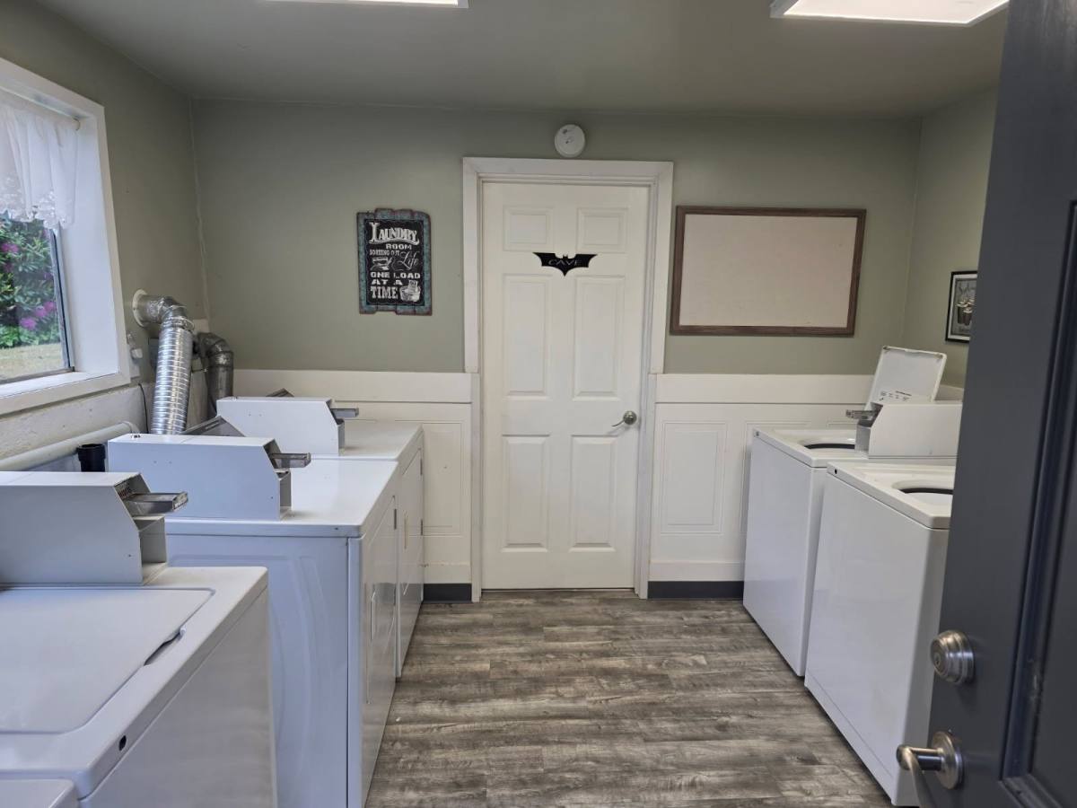 Apartment for rent at 990 S 11th St #1, Coos Bay, OR 97420