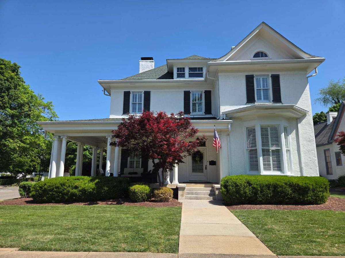 House for rent at 401 E Main St, Murfreesboro, TN 37130