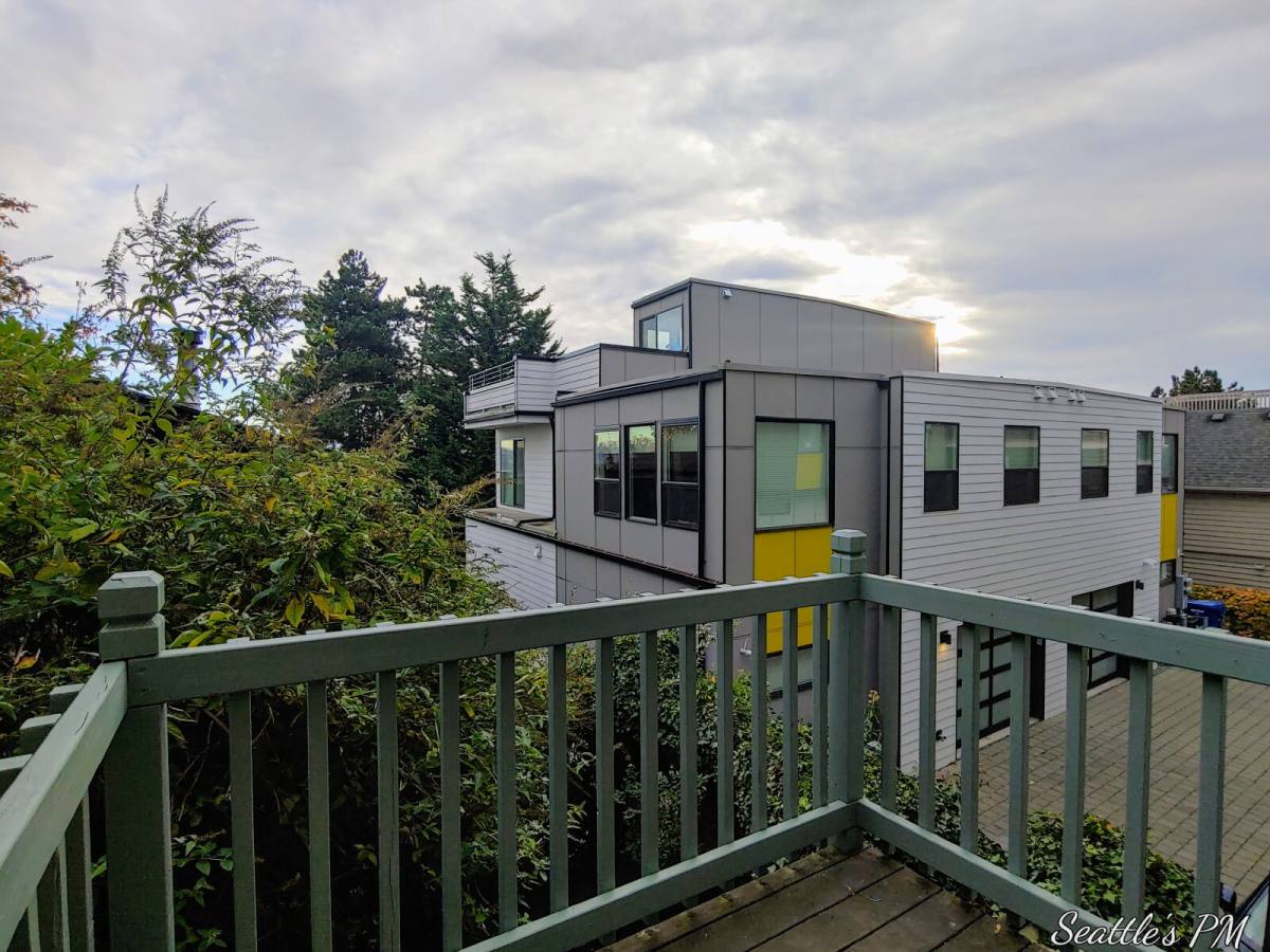 Apartment for rent at 2124 Waverly Place N #B, Seattle, WA 98109