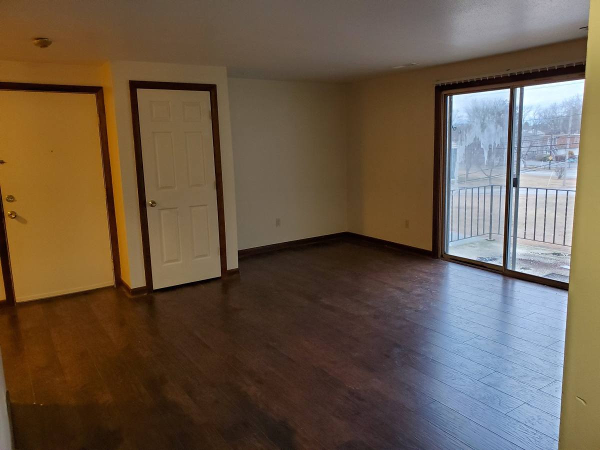 Apartment for rent at 882 Old Plainville Rd, New Bedford, MA 02745