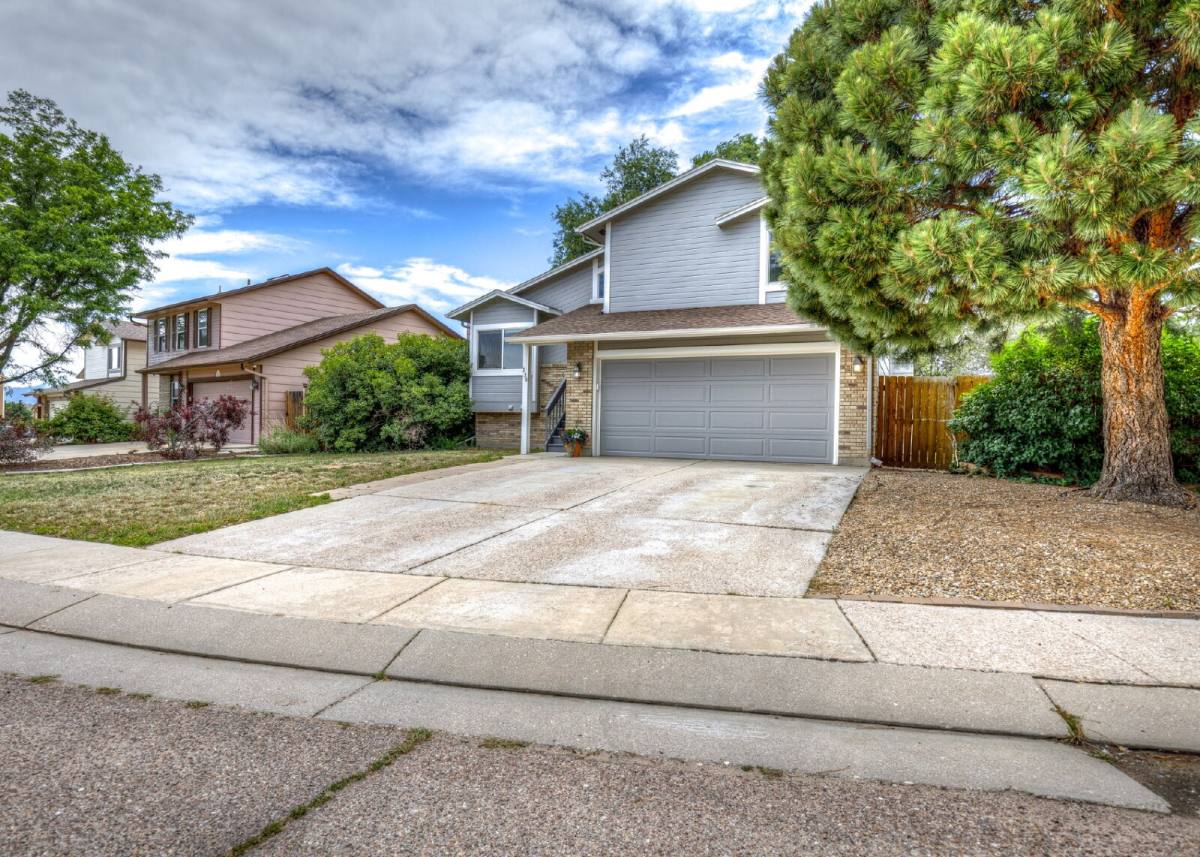 House for rent at 230 Hooper Court, Colorado Springs, CO 80911