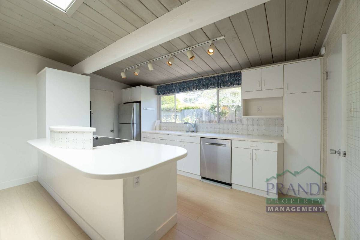 House for rent at 1221 Idylberry Rd, San Rafael, CA 94903