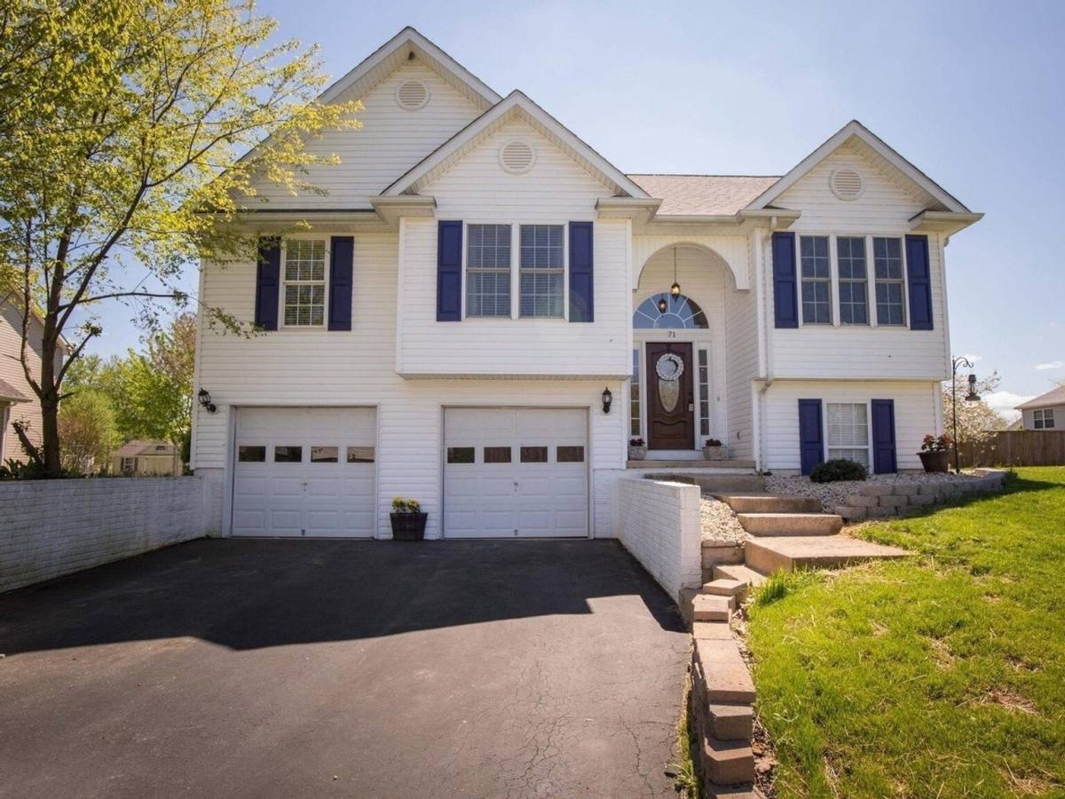 House for rent at 71 Thumper Dr, Ranson, WV 25438