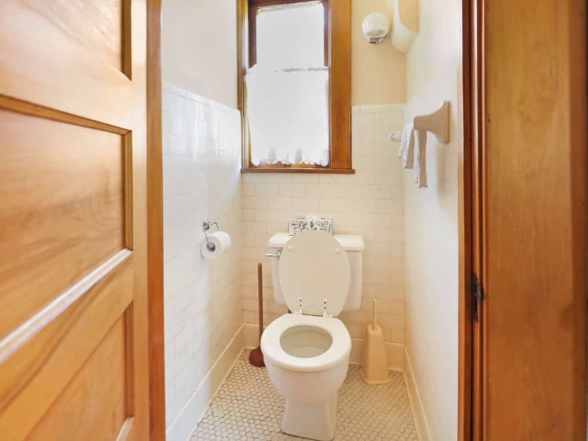 House for rent at 1182 Woodbridge St, Saint Paul, MN 55117