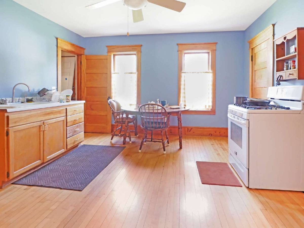 House for rent at 1182 Woodbridge St, Saint Paul, MN 55117