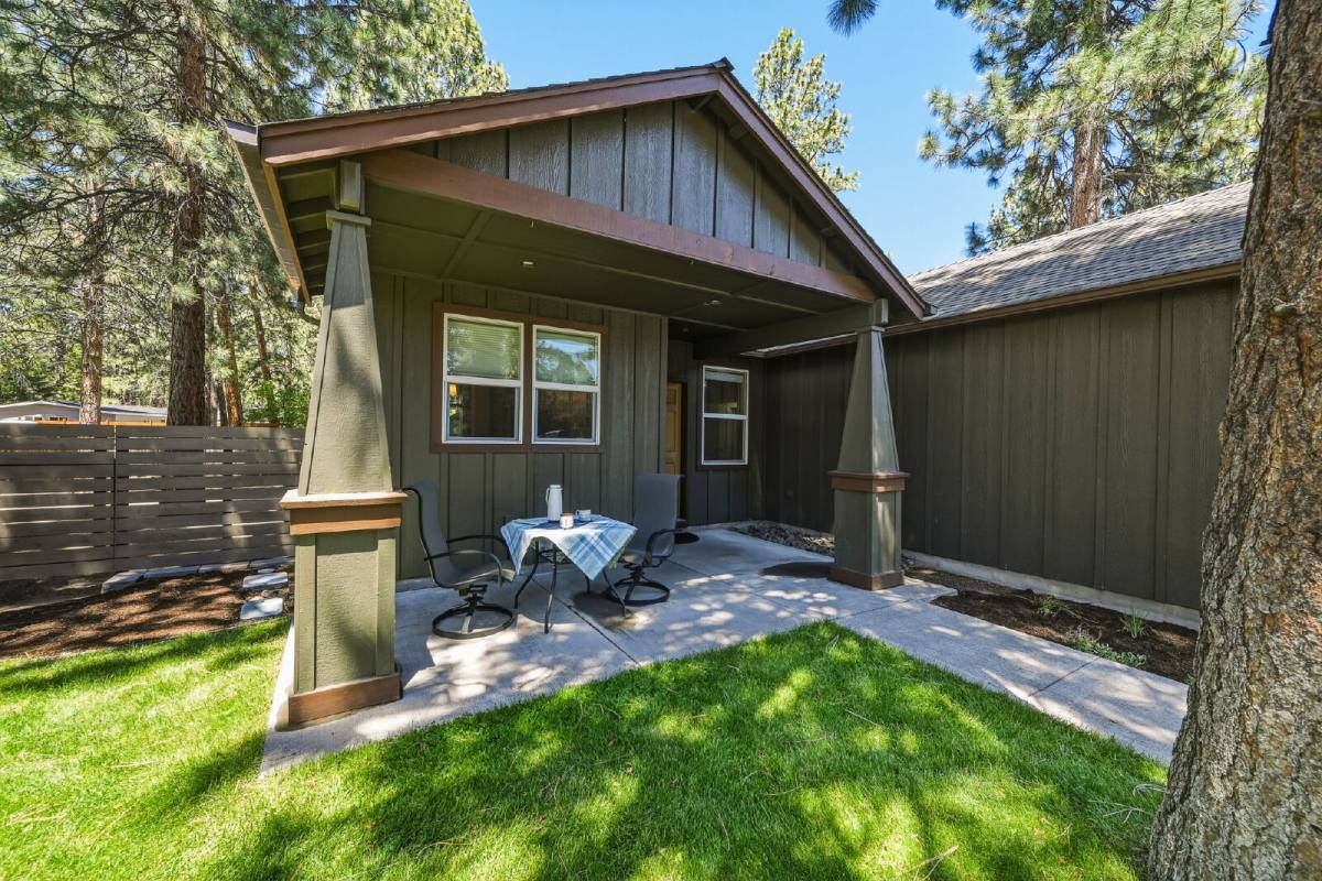 House for rent at 19804 Wetland Court, Bend, OR 97702
