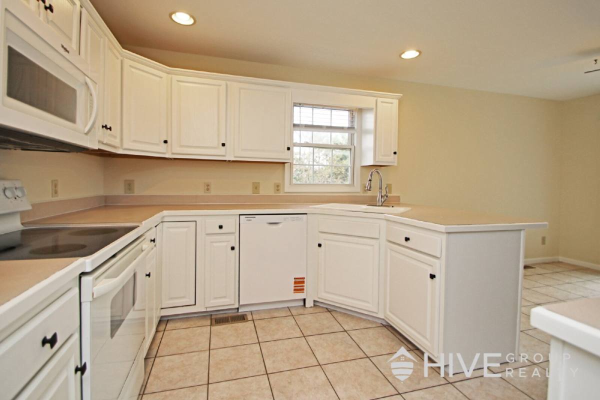 Townhouse for rent at 1345 Goldfinch Dr, Harrisonburg, VA 22802