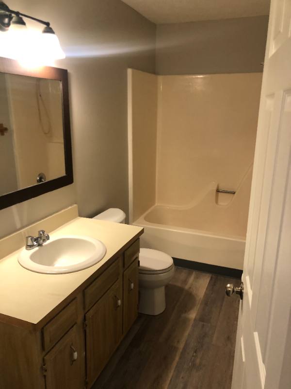 Townhouse for rent at 2220 Harsh Ave #HR, Massillon, OH 44646