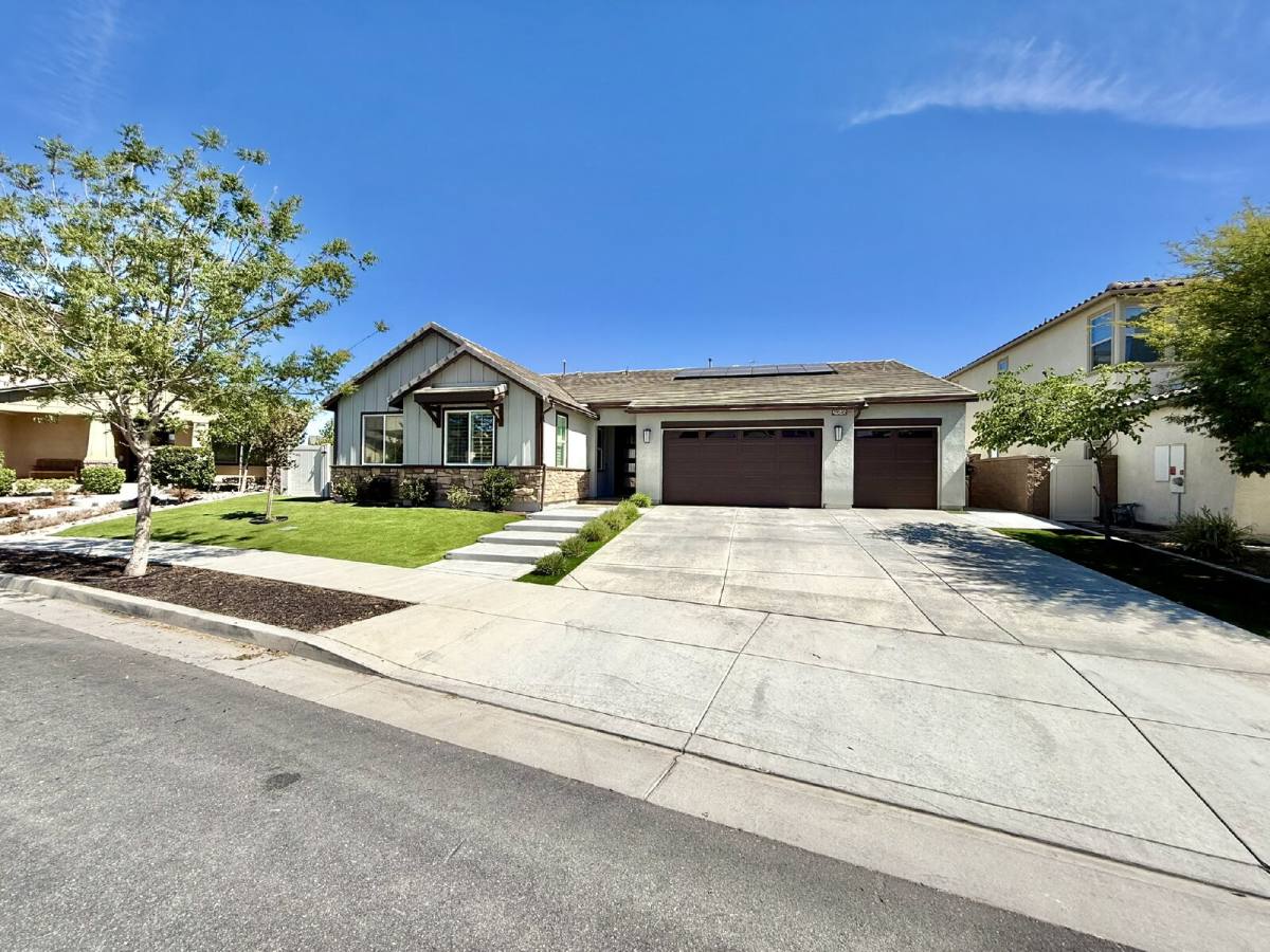 House for rent at 29646 Saddlebred Circle, Menifee, CA 92584