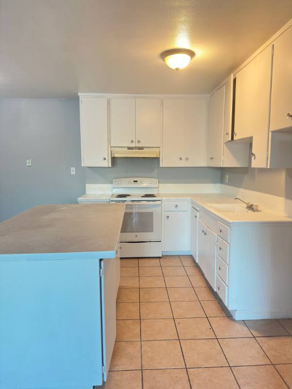 Apartment for rent at 1025 N Madison St #11, Stockton, CA 95202