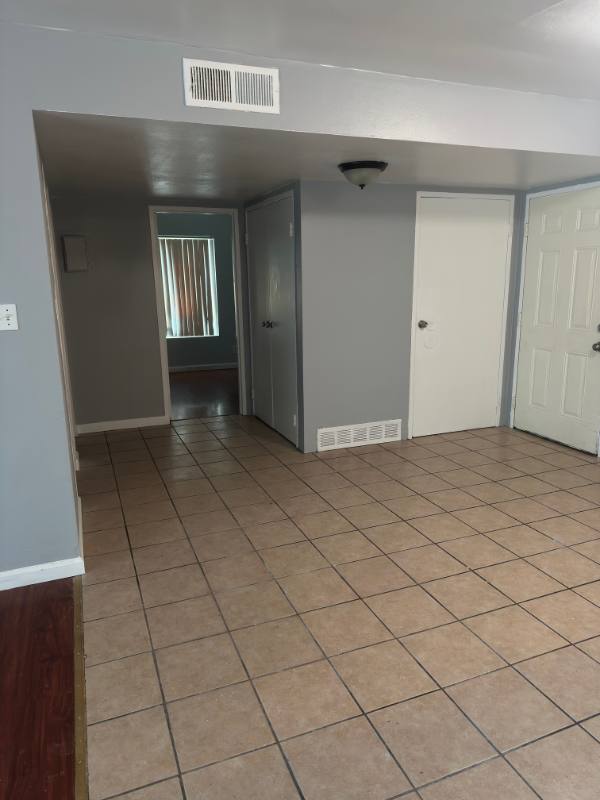 Apartment for rent at 1025 N Madison St #11, Stockton, CA 95202