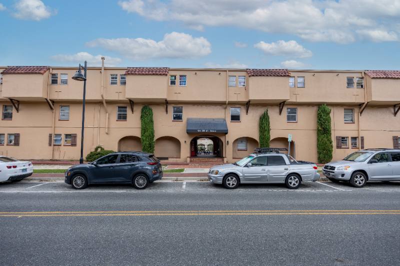 914 SW 8th Ave #51, Gainesville, FL 32601 - Condo for Rent