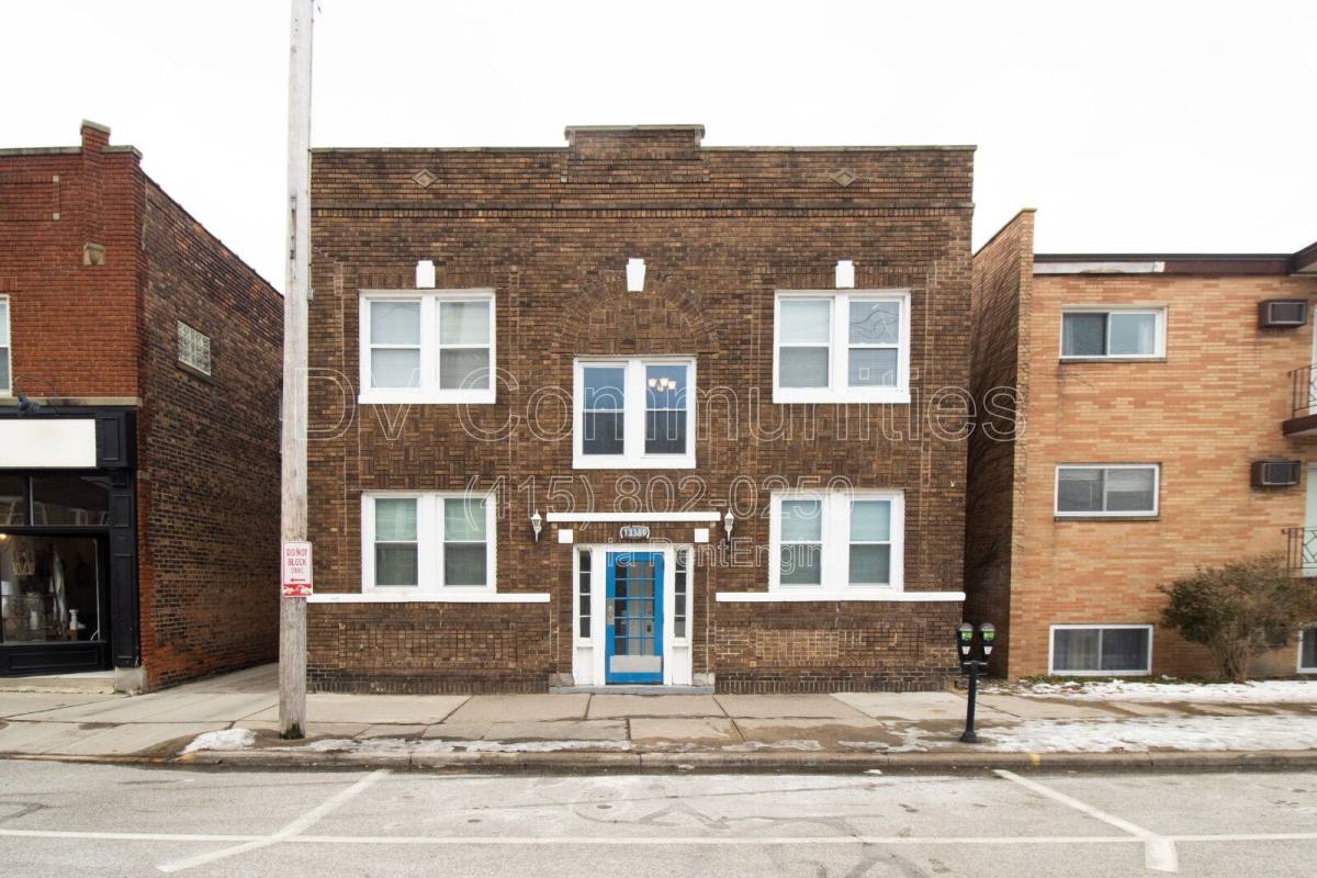 Apartment for rent at 13389 Madison Ave, Lakewood, OH 44107