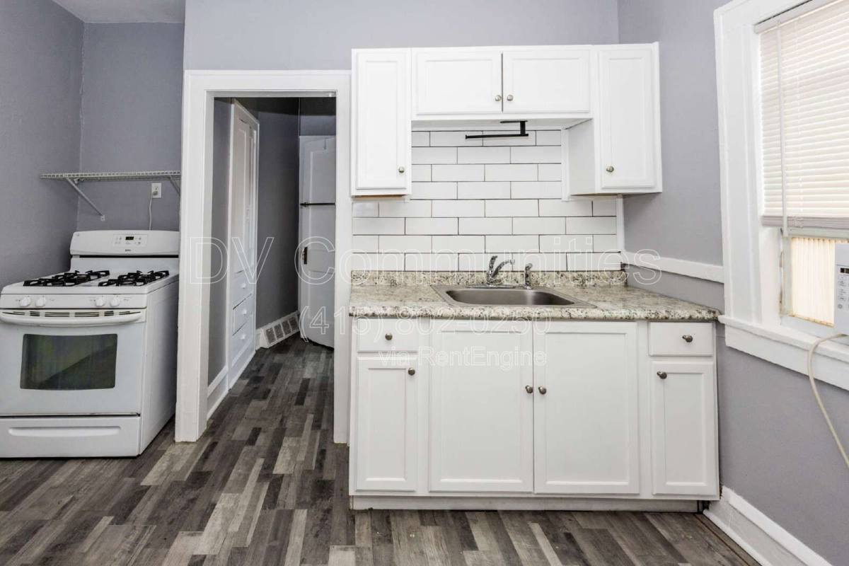 Apartment for rent at 13389 Madison Ave, Lakewood, OH 44107