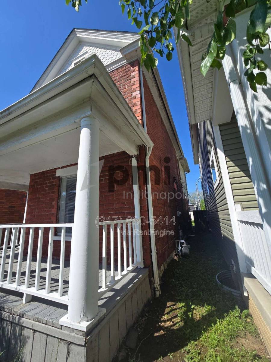 House for rent at 153 S Cypress Ave, Columbus, OH 43222
