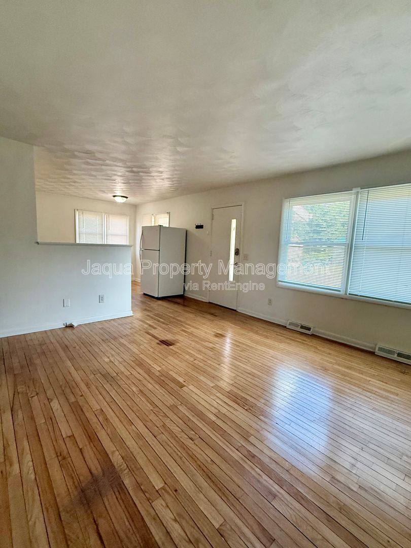 Apartment for rent at 2108 Woodbine Ave, Portage, MI 49002