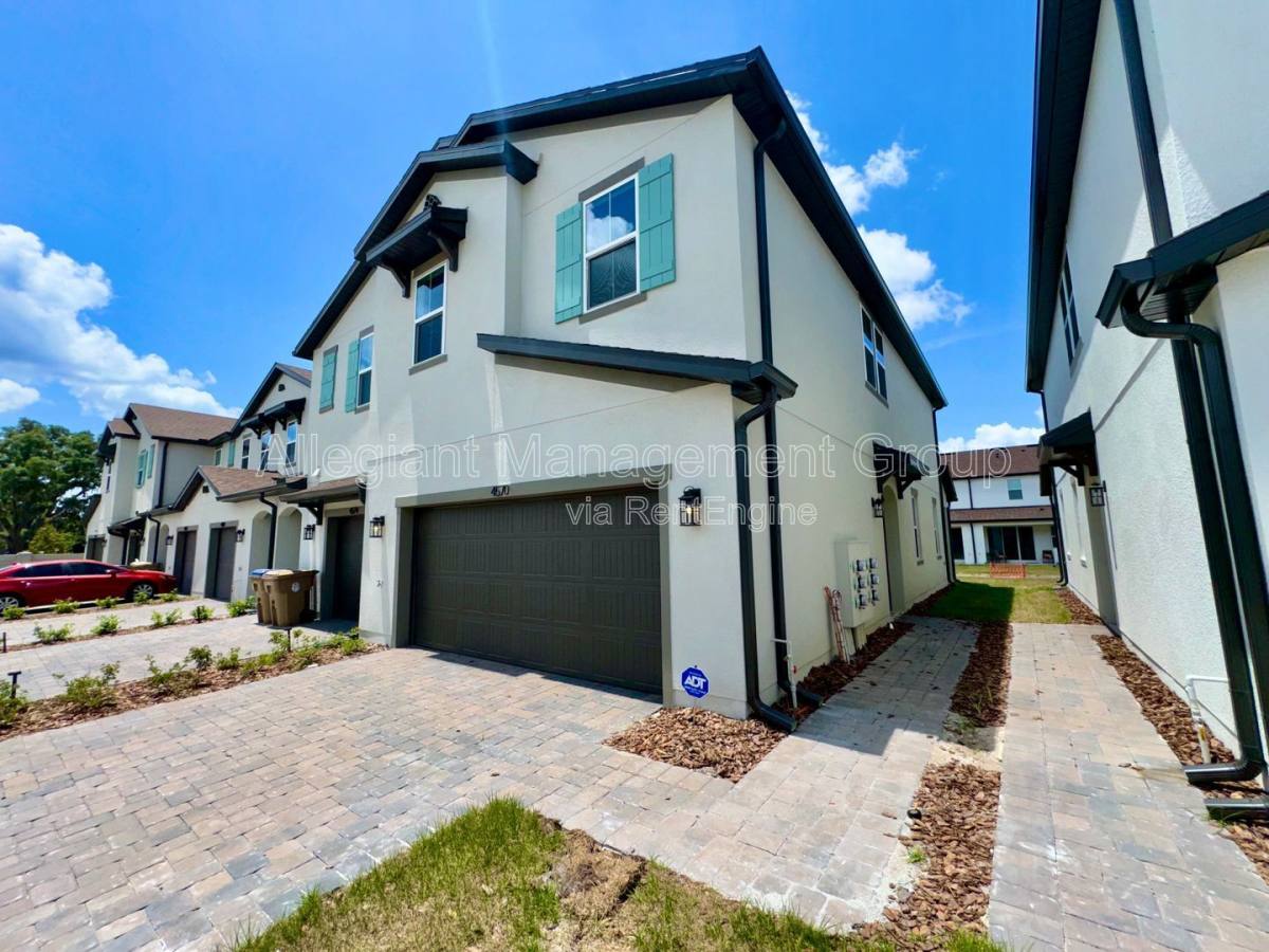 Townhouse for rent at 4570 Small Creek Rd, Kissimmee, FL 34744