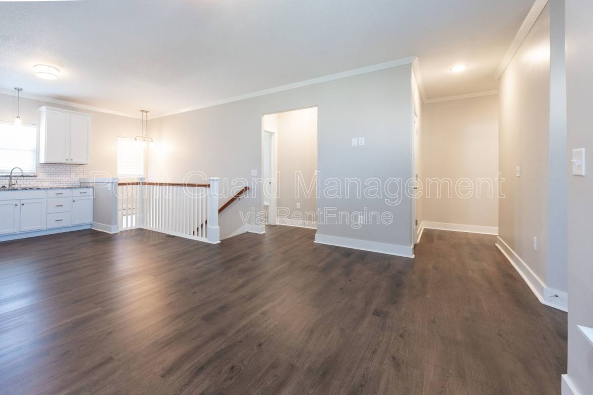 Apartment for rent at 331 N 127th St E #305, Wichita, KS 67206