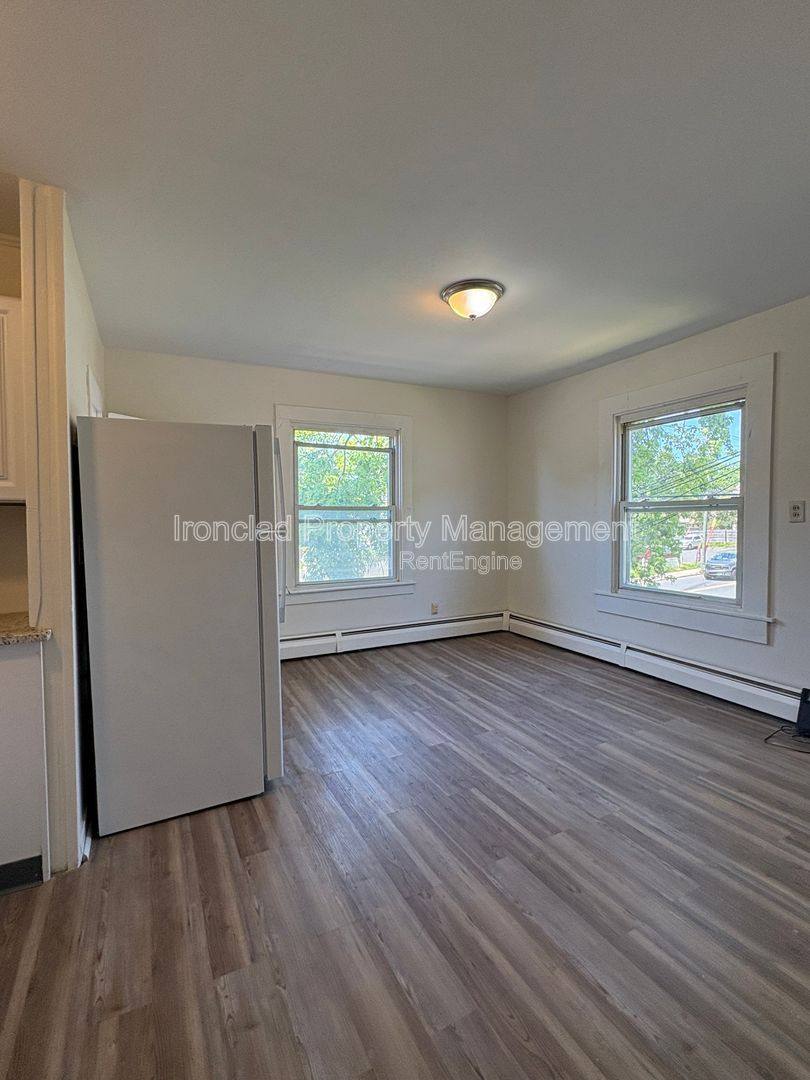 Apartment for rent at 291 Spruce St #3, Manchester, CT 06040