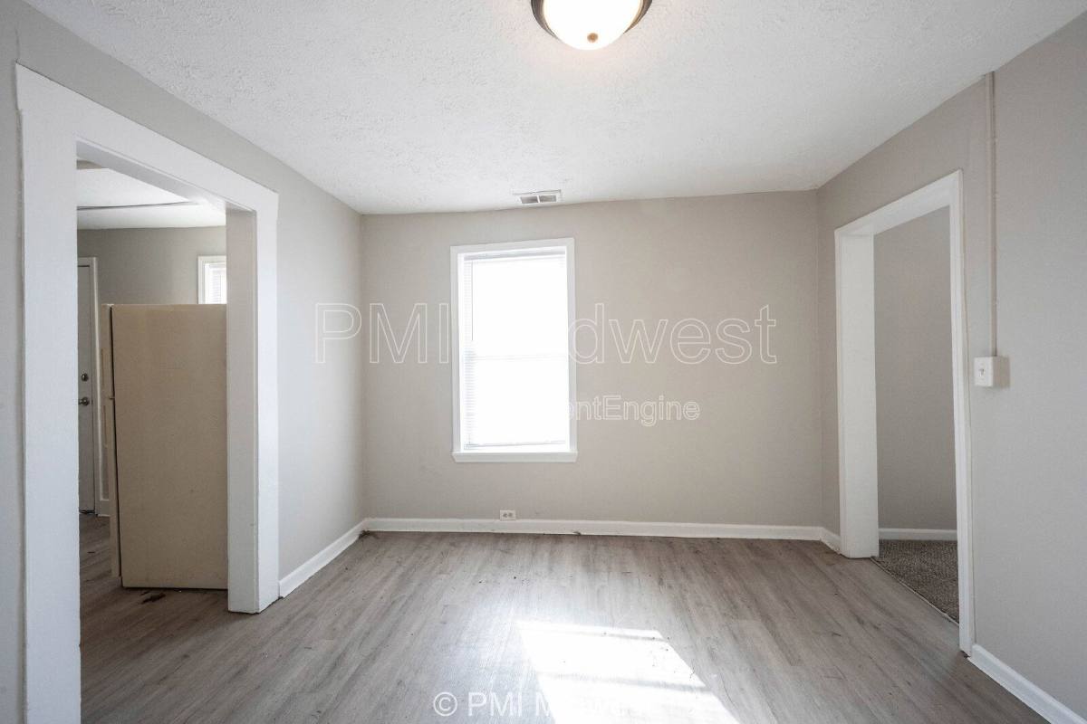 Apartment for rent at 423 Villa Ave, Indianapolis, IN 46201