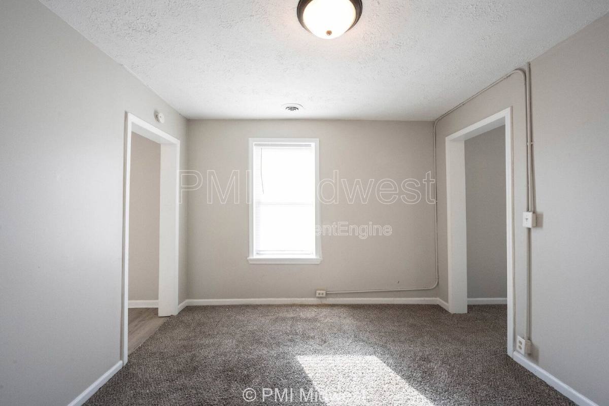Apartment for rent at 423 Villa Ave, Indianapolis, IN 46201