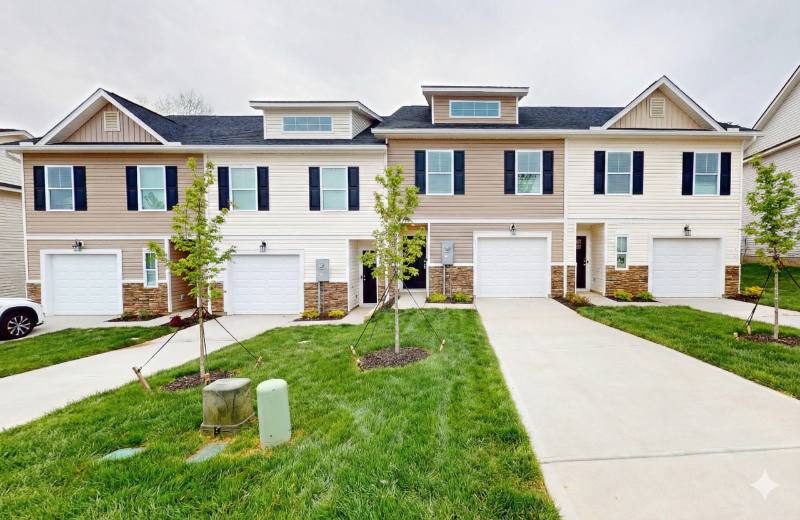 Townhouse for rent at 205 Winding Chestnut Dr, Columbia, SC 29212