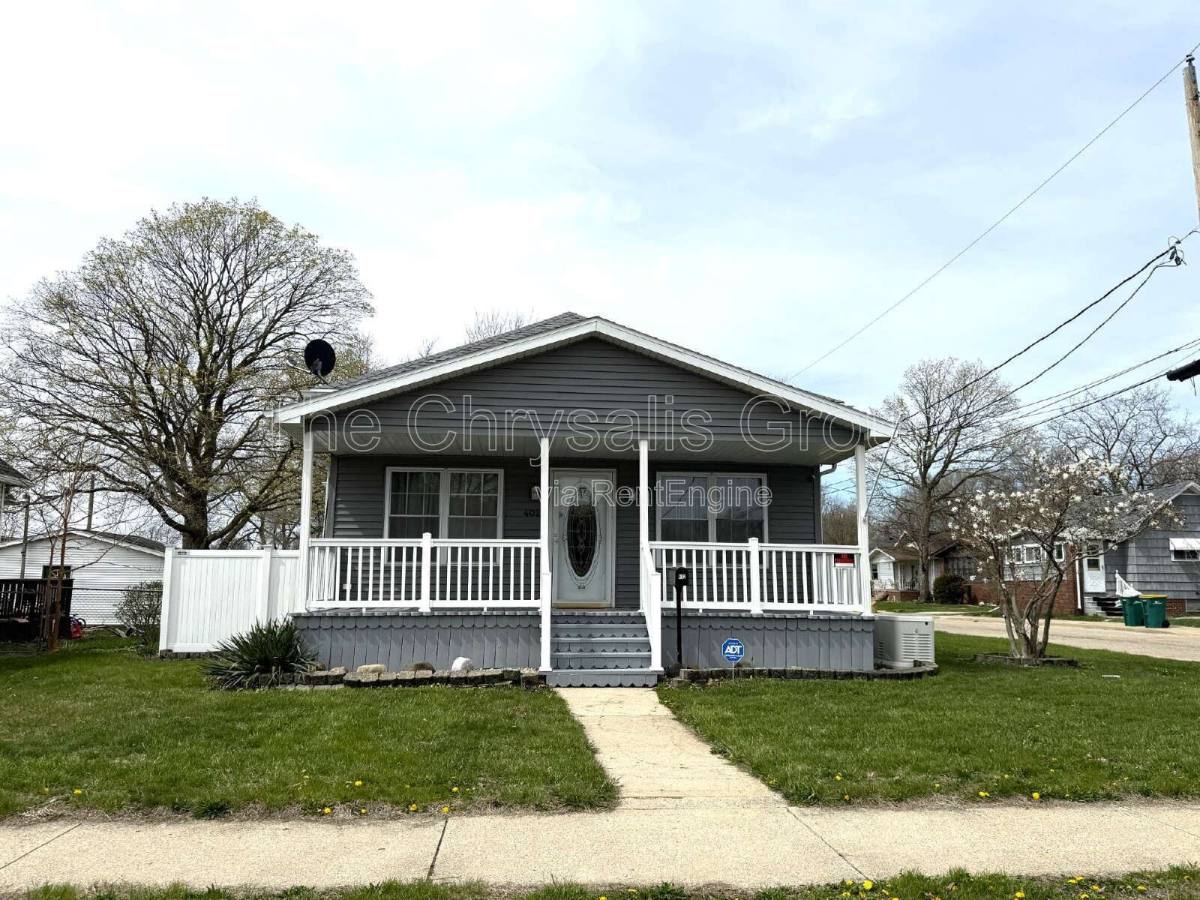 House for rent at 402 S Illinois St, Streator, IL 61364