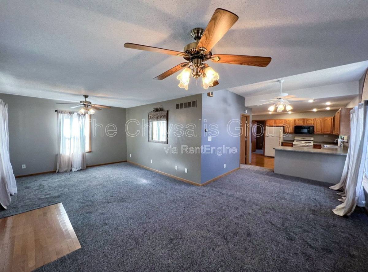 House for rent at 402 S Illinois St, Streator, IL 61364