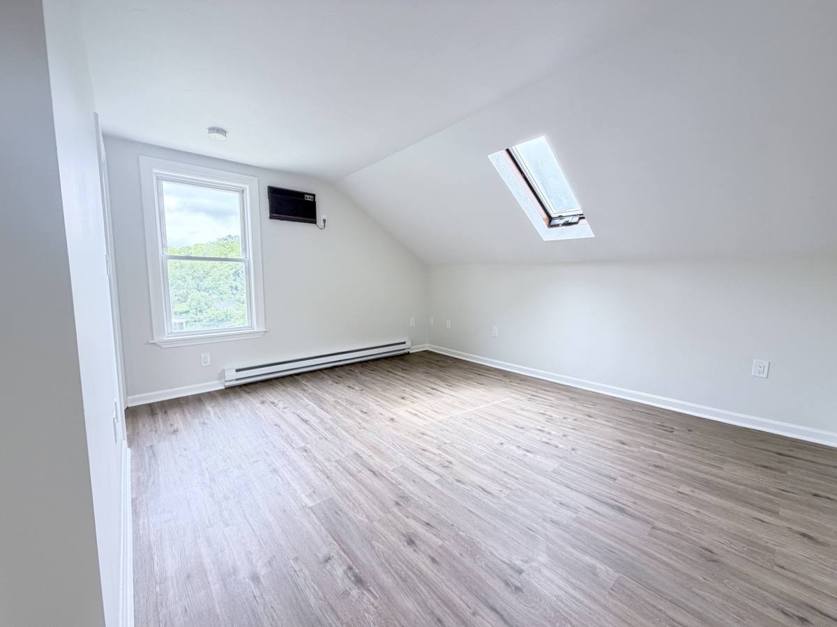 Apartment for rent at 146 Prospect St #3, Auburn, MA 01501
