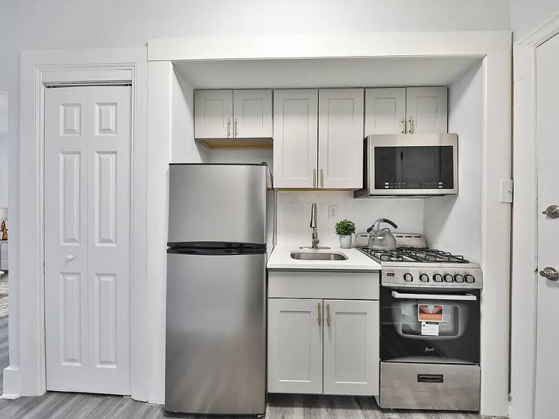 Apartment for rent at 2220 Walnut St #A01, Philadelphia, PA 19103