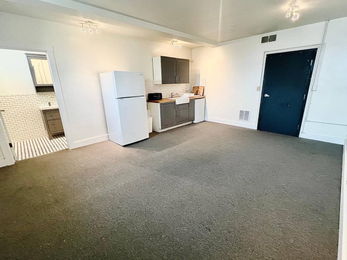 House for rent at 416 E Main St #306, Charlottesville, VA 22902