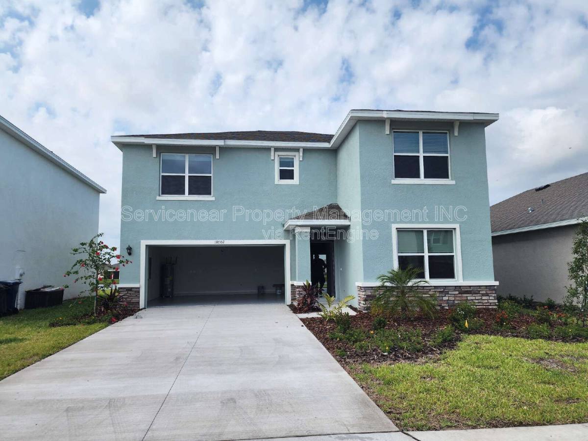 House for rent at 18002 Canopy Place, Bradenton, FL 34211
