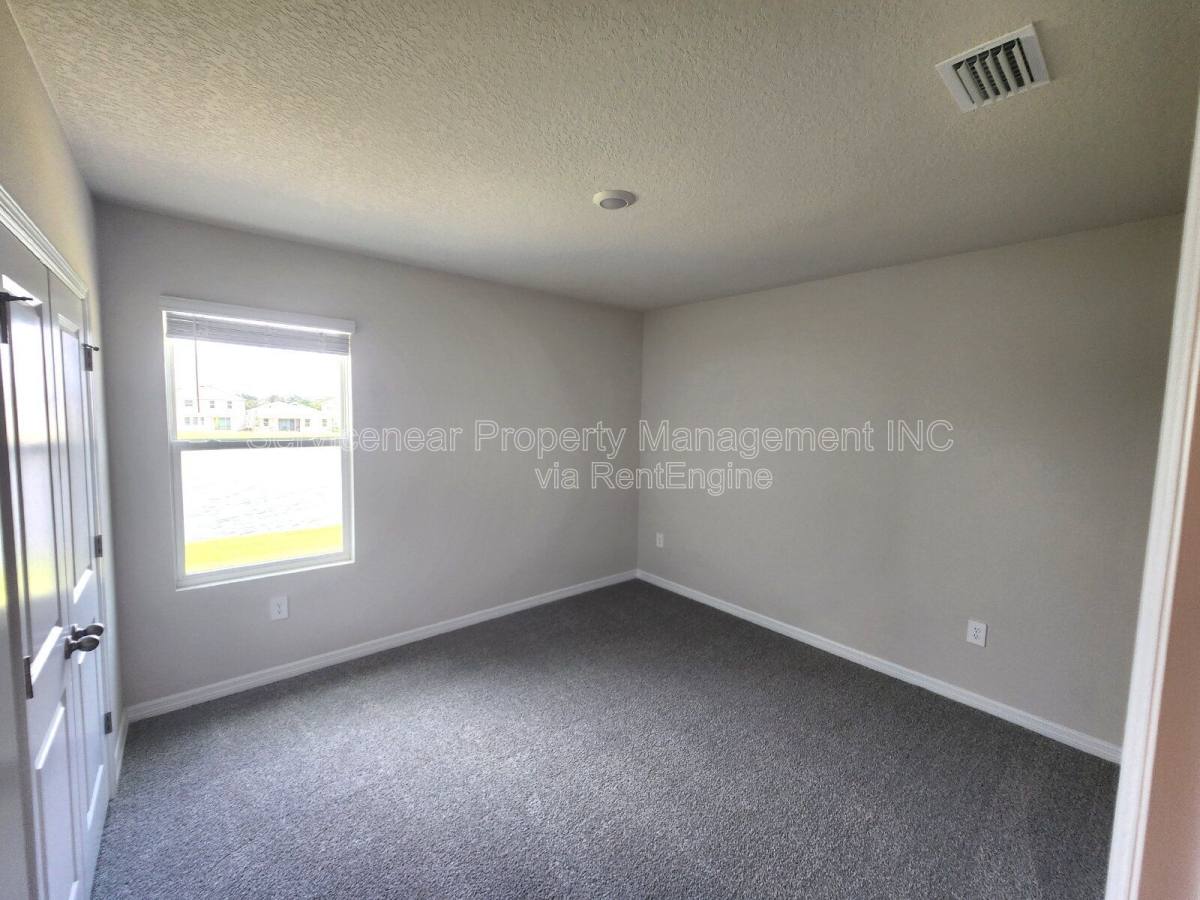 House for rent at 18002 Canopy Place, Bradenton, FL 34211