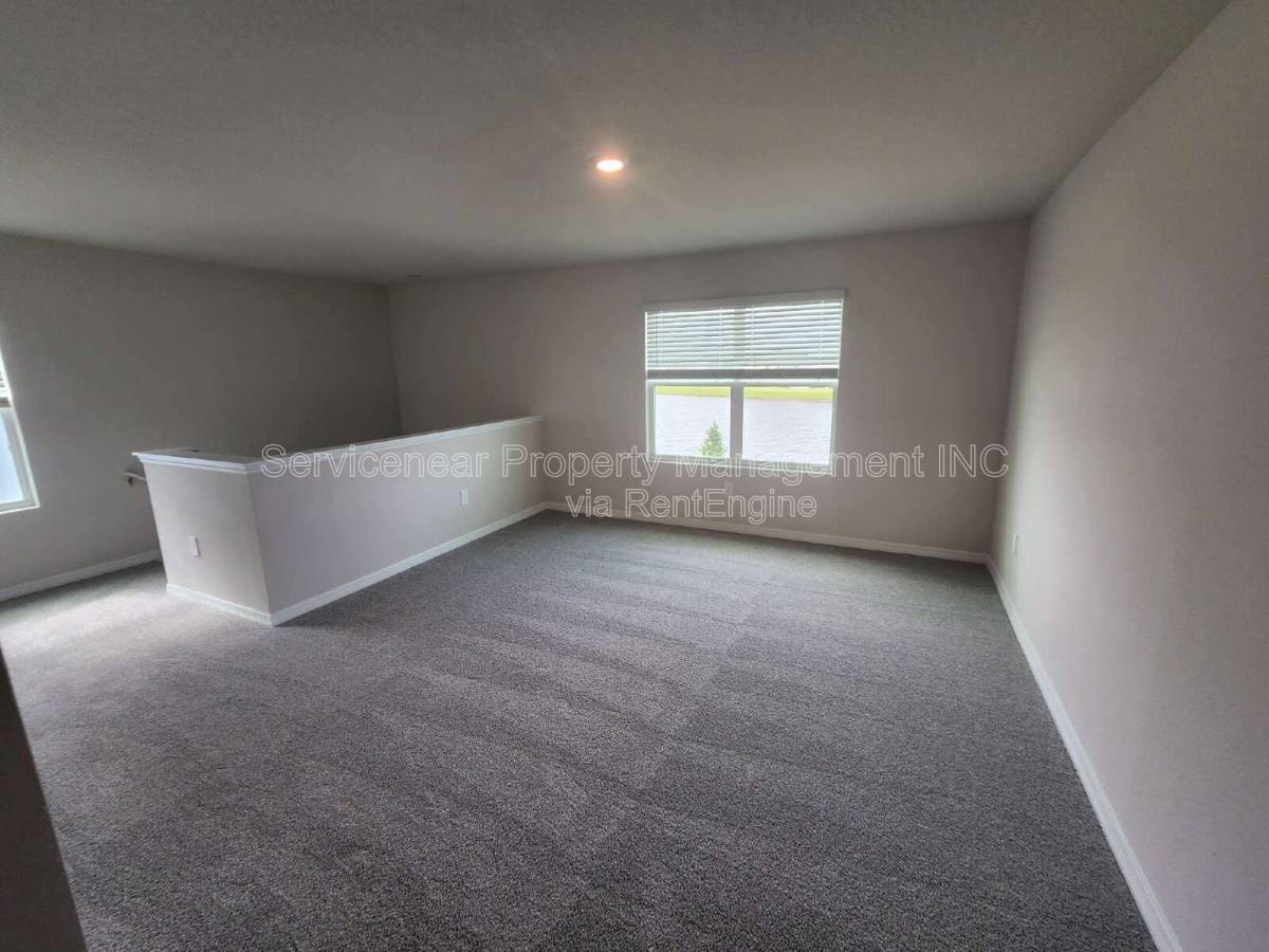 House for rent at 18002 Canopy Place, Bradenton, FL 34211