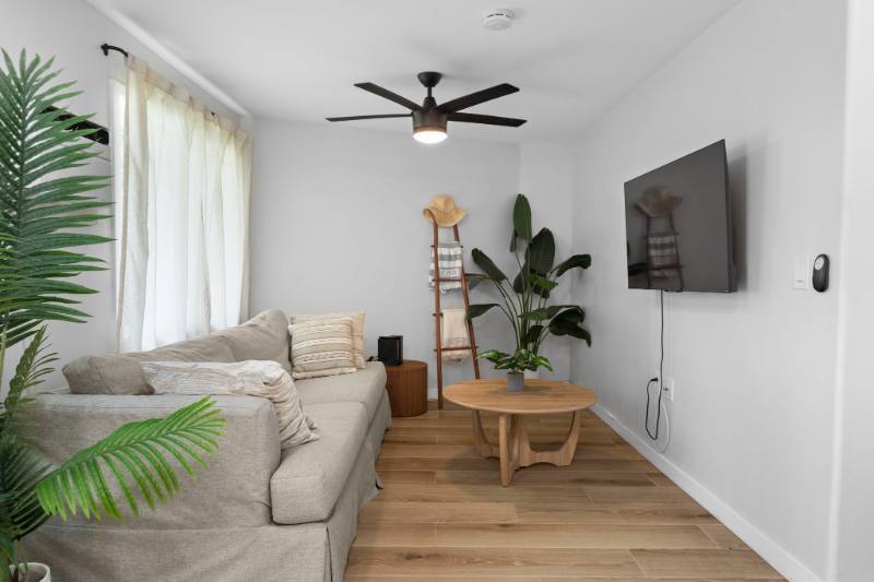 House for rent at 54-100 Kamehameha Highway B #B, Hauula, HI 96717
