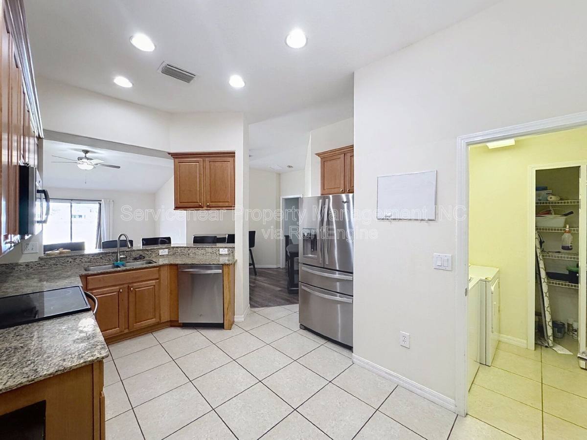 House for rent at 13465 Fladgate Mark Dr, Riverview, FL 33579