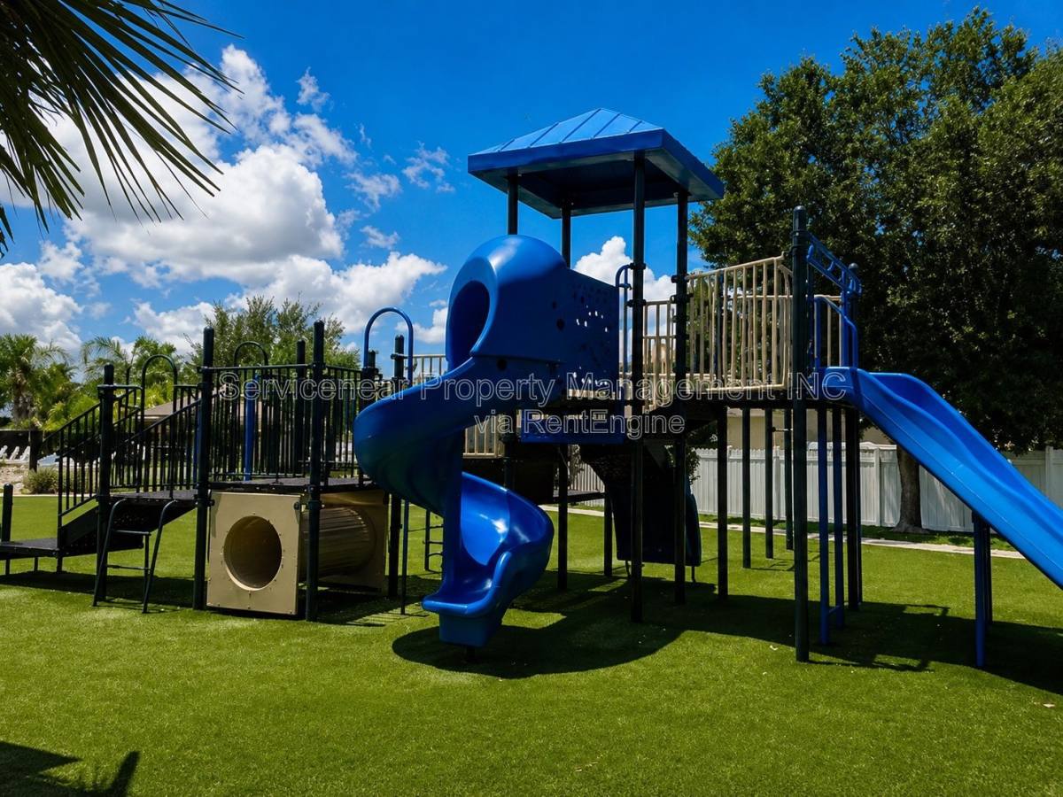 House for rent at 13465 Fladgate Mark Dr, Riverview, FL 33579