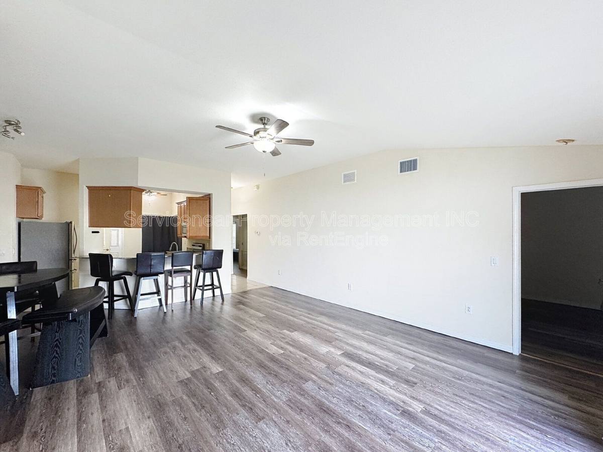 House for rent at 13465 Fladgate Mark Dr, Riverview, FL 33579